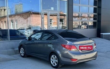 Hyundai Solaris II рестайлинг, 2011 год, 800 000 рублей, 7 фотография