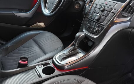 Opel Astra J, 2014 год, 945 000 рублей, 4 фотография