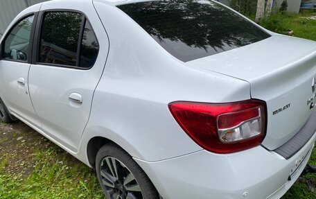 Renault Logan II, 2014 год, 590 000 рублей, 4 фотография