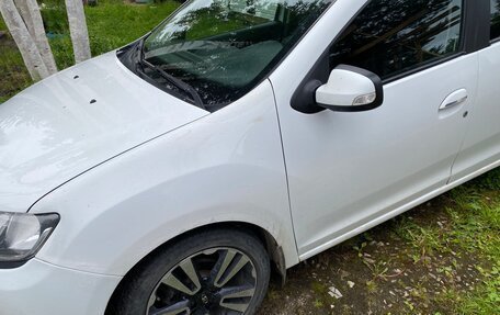 Renault Logan II, 2014 год, 590 000 рублей, 3 фотография