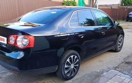 Volkswagen Jetta VI, 2010 год, 480 000 рублей, 2 фотография
