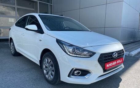 Hyundai Solaris II рестайлинг, 2019 год, 1 590 000 рублей, 4 фотография
