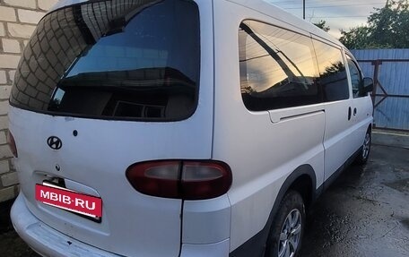 Hyundai H200 I, 2000 год, 460 000 рублей, 3 фотография