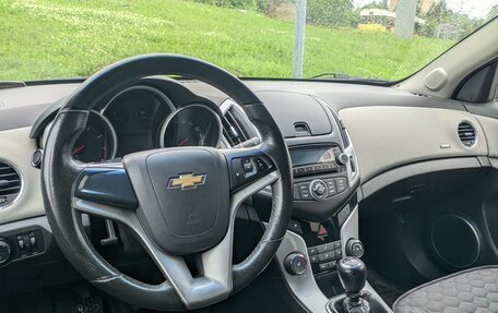 Chevrolet Cruze II, 2014 год, 970 000 рублей, 8 фотография