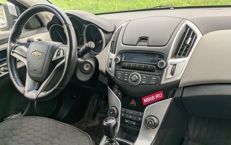 Chevrolet Cruze II, 2014 год, 970 000 рублей, 9 фотография
