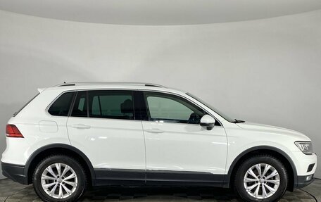 Volkswagen Tiguan II, 2018 год, 2 250 000 рублей, 3 фотография
