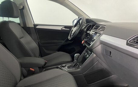 Volkswagen Tiguan II, 2018 год, 2 250 000 рублей, 5 фотография