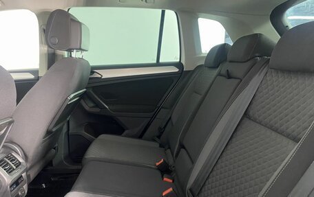 Volkswagen Tiguan II, 2018 год, 2 250 000 рублей, 6 фотография