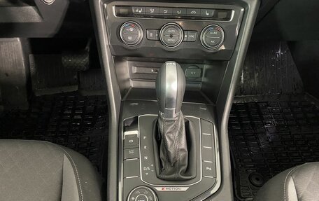 Volkswagen Tiguan II, 2018 год, 2 250 000 рублей, 9 фотография
