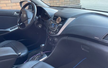Hyundai Solaris II рестайлинг, 2016 год, 890 000 рублей, 8 фотография