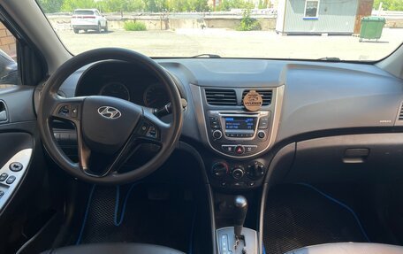 Hyundai Solaris II рестайлинг, 2016 год, 890 000 рублей, 11 фотография