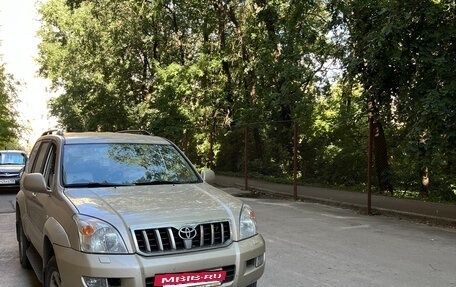 Toyota Land Cruiser Prado 120 рестайлинг, 2007 год, 2 950 000 рублей, 10 фотография
