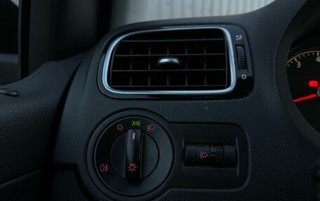 Volkswagen Polo VI (EU Market), 2018 год, 1 100 000 рублей, 17 фотография