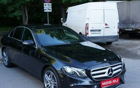 Mercedes-Benz E-Класс, 2018 год, 3 000 000 рублей, 2 фотография