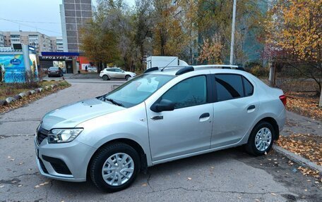 Renault Logan II, 2019 год, 920 000 рублей, 2 фотография