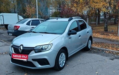 Renault Logan II, 2019 год, 920 000 рублей, 3 фотография