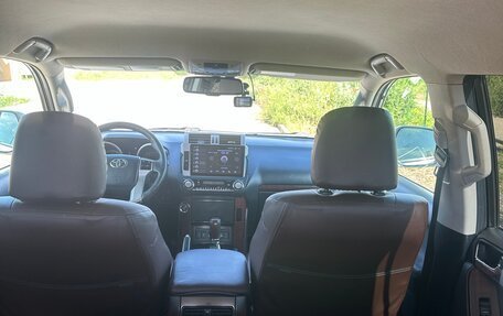 Toyota Land Cruiser Prado 150 рестайлинг 2, 2014 год, 3 300 000 рублей, 10 фотография