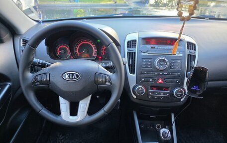 KIA cee'd I рестайлинг, 2010 год, 700 000 рублей, 6 фотография