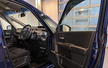 Honda Freed II, 2018 год, 1 300 000 рублей, 20 фотография