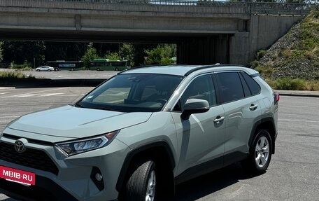 Toyota RAV4, 2021 год, 3 500 000 рублей, 10 фотография