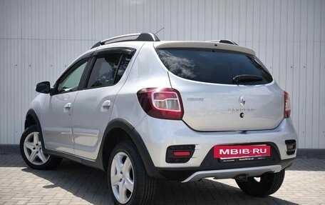 Renault Sandero II рестайлинг, 2016 год, 949 000 рублей, 3 фотография
