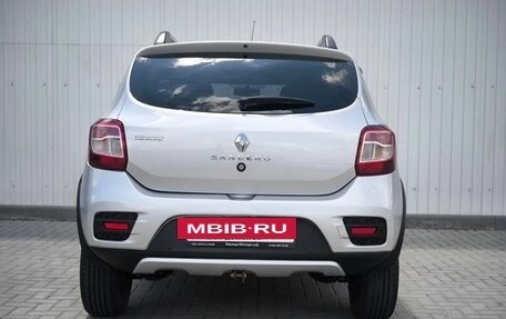 Renault Sandero II рестайлинг, 2016 год, 949 000 рублей, 8 фотография