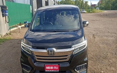 Honda Stepwgn IV, 2021 год, 2 750 000 рублей, 1 фотография
