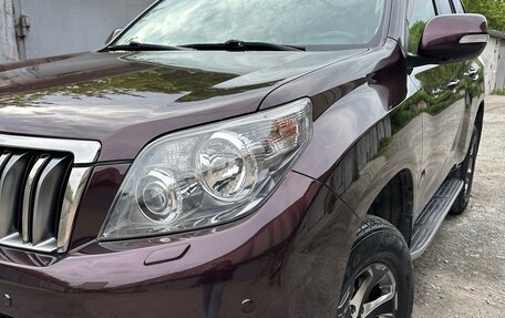 Toyota Land Cruiser Prado 150 рестайлинг 2, 2010 год, 3 050 000 рублей, 5 фотография