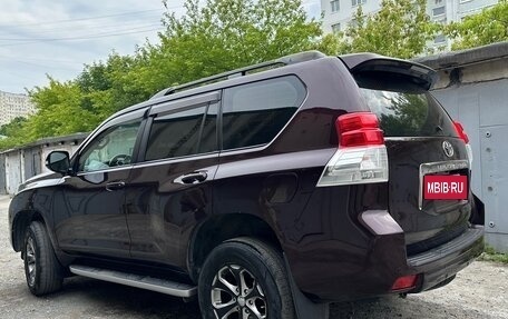 Toyota Land Cruiser Prado 150 рестайлинг 2, 2010 год, 3 050 000 рублей, 6 фотография