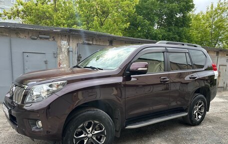 Toyota Land Cruiser Prado 150 рестайлинг 2, 2010 год, 3 050 000 рублей, 8 фотография