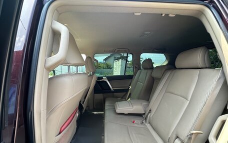Toyota Land Cruiser Prado 150 рестайлинг 2, 2010 год, 3 050 000 рублей, 16 фотография