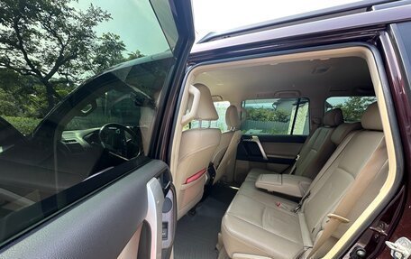 Toyota Land Cruiser Prado 150 рестайлинг 2, 2010 год, 3 050 000 рублей, 18 фотография