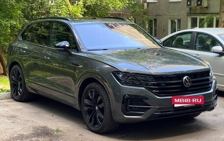 Volkswagen Touareg III, 2022 год, 7 900 000 рублей, 4 фотография