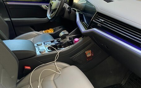 Volkswagen Touareg III, 2022 год, 7 900 000 рублей, 15 фотография