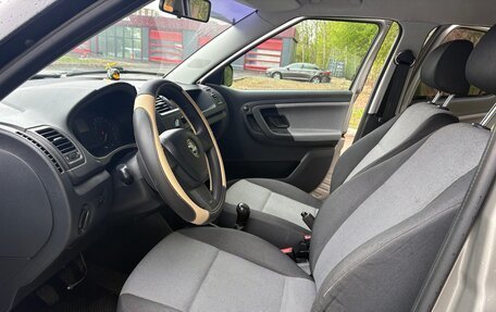 Skoda Fabia II, 2013 год, 450 000 рублей, 4 фотография