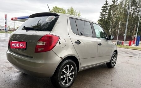 Skoda Fabia II, 2013 год, 450 000 рублей, 2 фотография