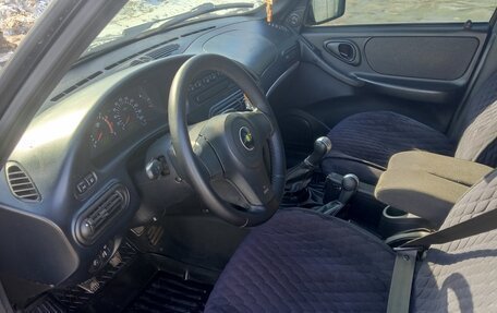 Chevrolet Niva I рестайлинг, 2015 год, 710 000 рублей, 8 фотография