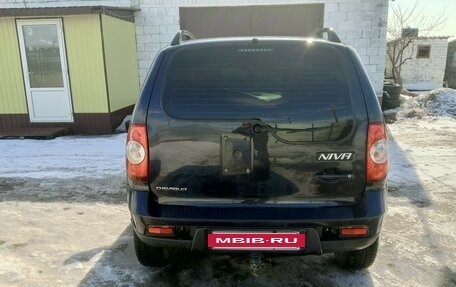 Chevrolet Niva I рестайлинг, 2015 год, 710 000 рублей, 4 фотография
