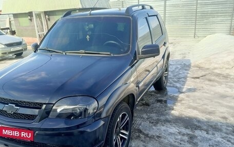 Chevrolet Niva I рестайлинг, 2015 год, 710 000 рублей, 5 фотография