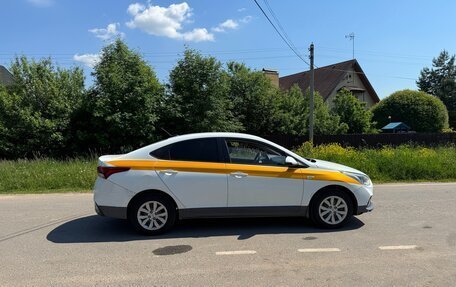 Hyundai Solaris II рестайлинг, 2019 год, 730 000 рублей, 3 фотография