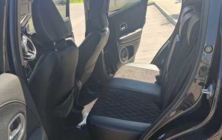 Honda Vezel, 2018 год, 1 900 000 рублей, 9 фотография
