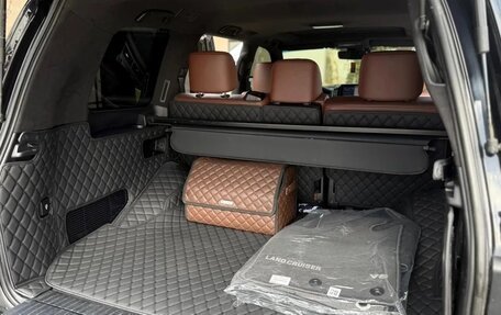 Toyota Land Cruiser 200, 2016 год, 5 000 000 рублей, 6 фотография