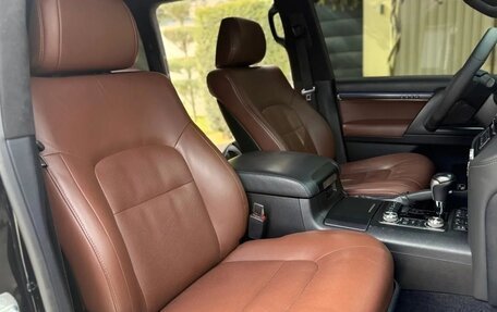 Toyota Land Cruiser 200, 2016 год, 5 000 000 рублей, 7 фотография