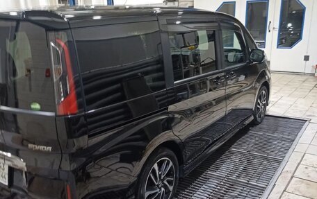 Honda Stepwgn IV, 2021 год, 2 750 000 рублей, 14 фотография