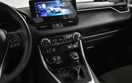 Toyota RAV4, 2025 год, 3 897 960 рублей, 23 фотография