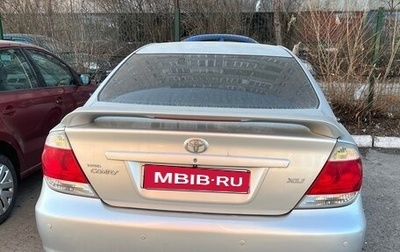 Toyota Camry V40, 2005 год, 600 000 рублей, 1 фотография