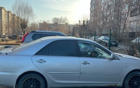Toyota Camry V40, 2005 год, 600 000 рублей, 2 фотография