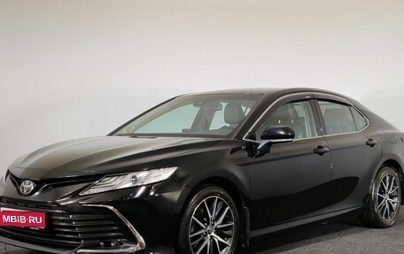 Toyota Camry, 2021 год, 3 100 000 рублей, 1 фотография