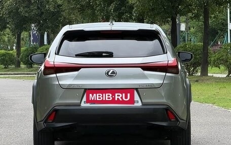 Lexus UX I, 2020 год, 9 фотография