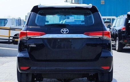 Toyota Fortuner II, 2026 год, 4 100 000 рублей, 6 фотография